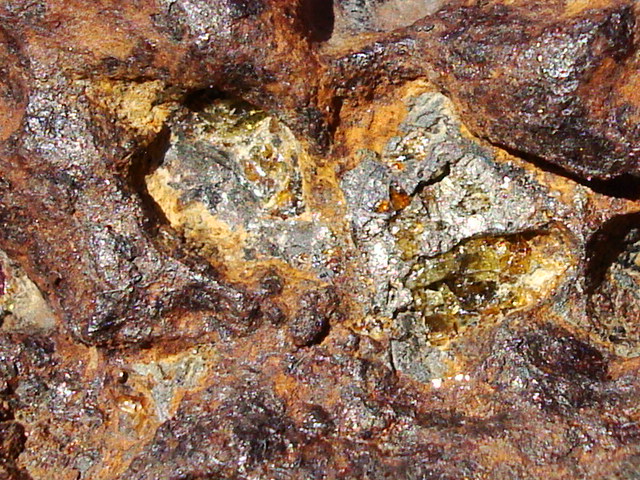 Glorieta Mountain Pallasite Meteorite showing Olivine crystals