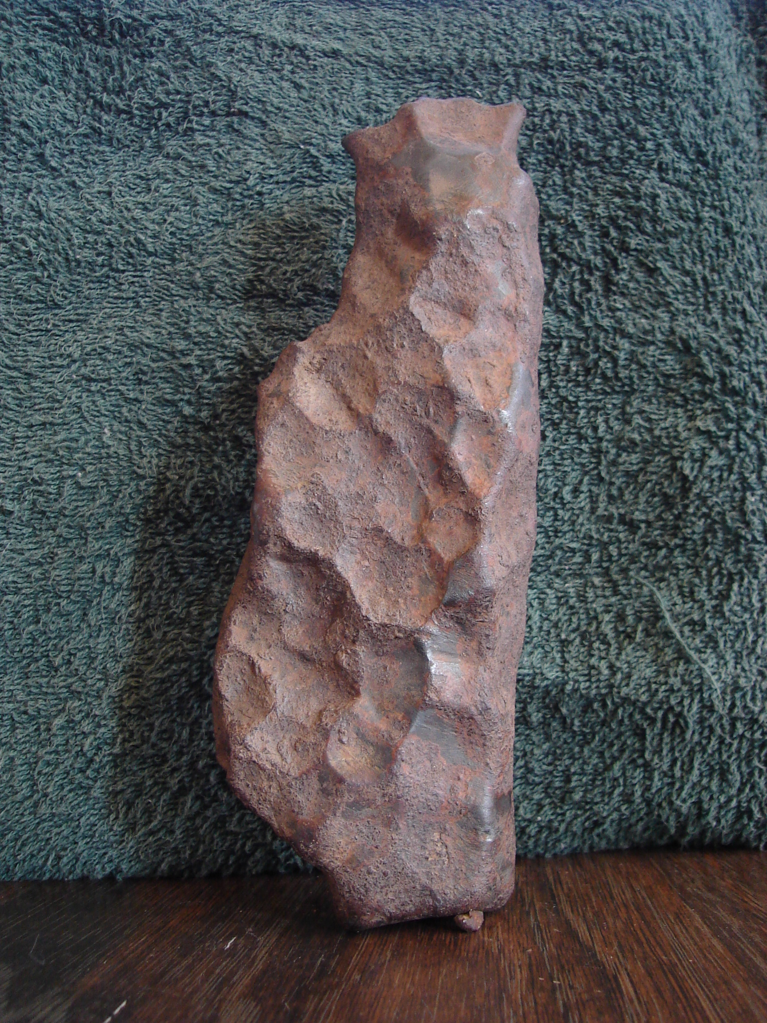 Glorieta Mountain Meteorite showing the regmaglyphs