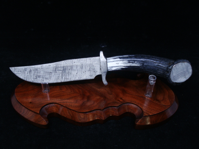 Meteorite Bowie Knife - Muonionlausta and Axis Stag