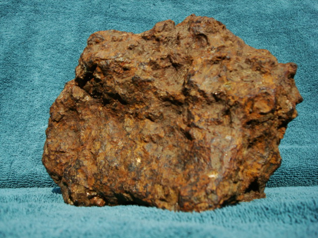 The first find! Admire Pallasite Meteorite Individual